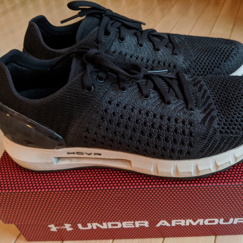 Under Armour UA HOVR SONIC NC Running Shoes Mens Size 8.5 (Womens size 10) EUC!